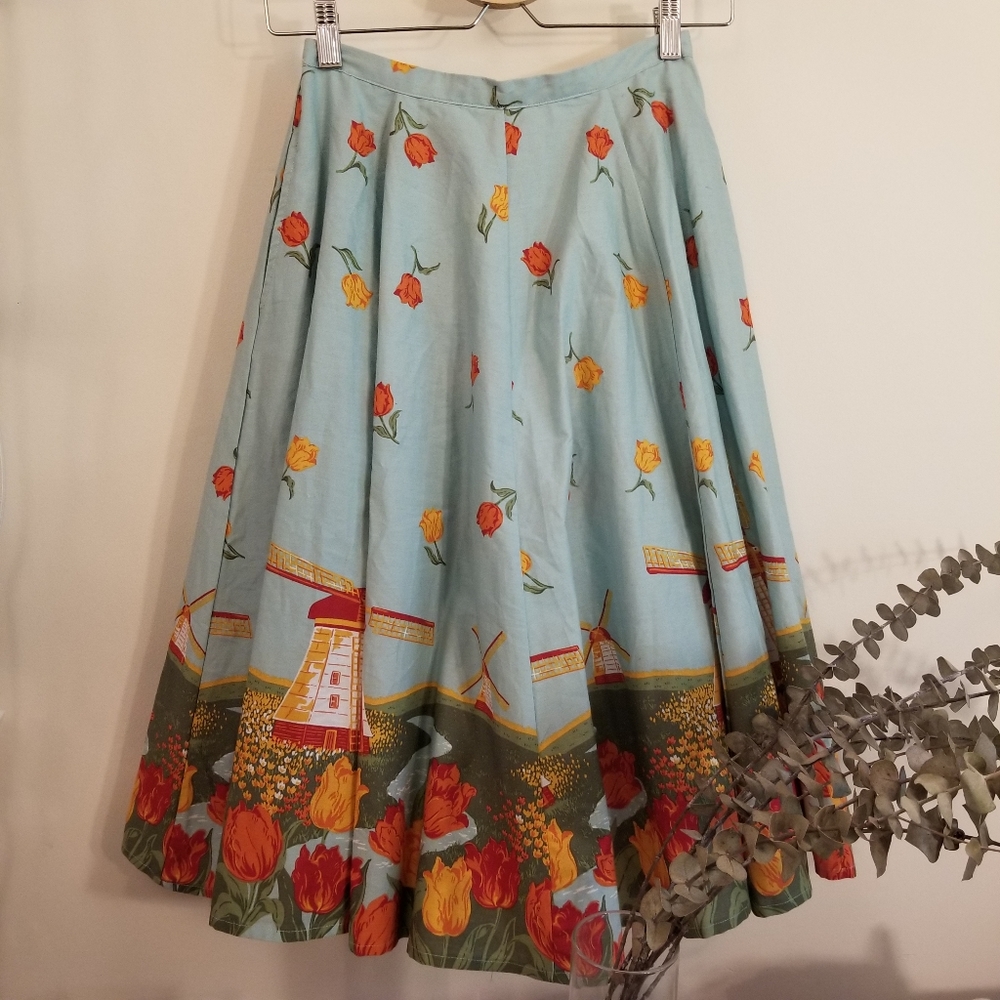 NWT Vintage-style cotton skirt with crinoline